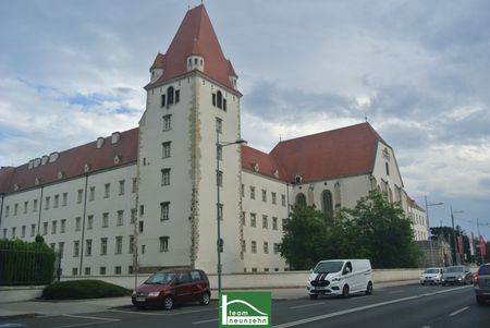 Tolle 3 Zimmer Wohnung IM HERZEN der Stadt – Im Zentrum beim Alten Rathaus – JETZT ANFRAGEN - Foto 2