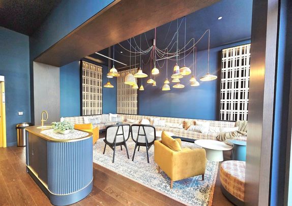 For Lease - 10 Abeja Street Unit# 2019, Vaughan, Ontario - Photo 1