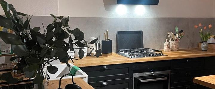 Stilvolle Altbauwohnung mit Balkon & Garten - Foto 1