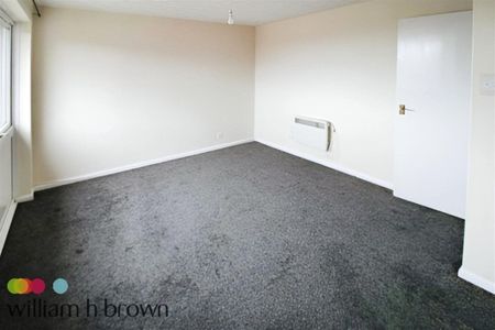 Coronation Avenue, East Tilbury - Photo 2