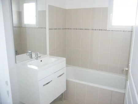 Location Appartement 2 pièces 43m² TOURNAN EN BRIE 77220 - Photo 4