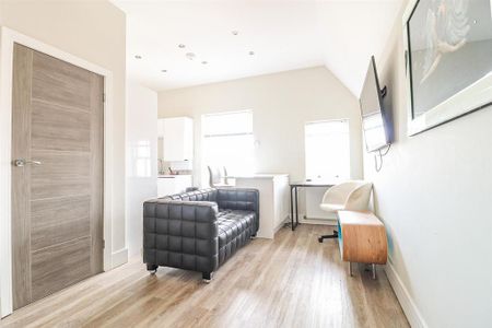 1 bedroom apartment to rent - Photo 2