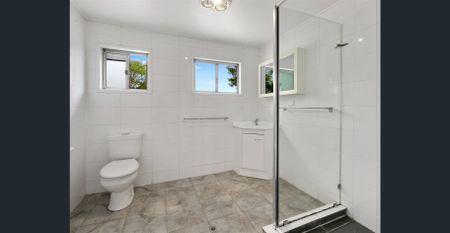 Spacious 3-Bedroom Home with Massive rear carport/storage and Dual Access - Photo 5