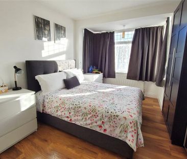 4 bedroom semi-detached house to rent - Photo 6