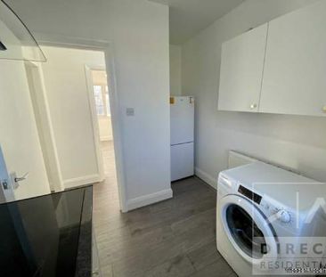 1 bedroom property to rent in Epsom - Photo 4