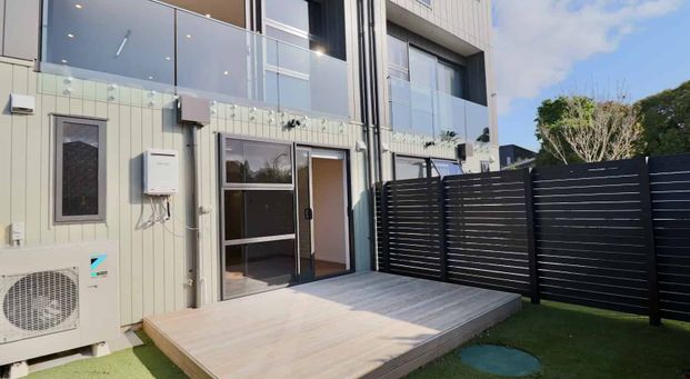 Sunnyhills 4 Bed 3 Bath for rent - Photo 1