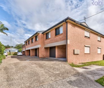 Spacious townhouse with parking for t... - Photo 1