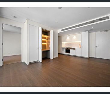 PREMIUM EAST END LIVING WITH BALCONY, PARKING & STORAGE - Photo 1