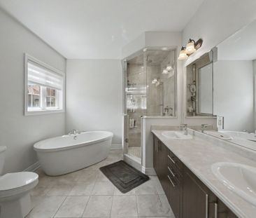 For Lease - 5 Rossini Drive, Richmond Hill, Ontario - Photo 2