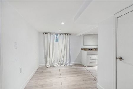 For Lease - 5 Milton Street, Toronto, Ontario - Photo 2