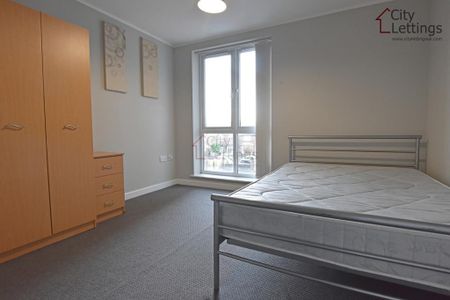 2 bedroom apartment to rent - Photo 4