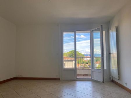 Location Appartement 3 pièces 69m² VALENCE 26000 - Photo 4