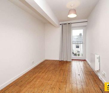 Ulverston, Cumbria, LA12 - Photo 1