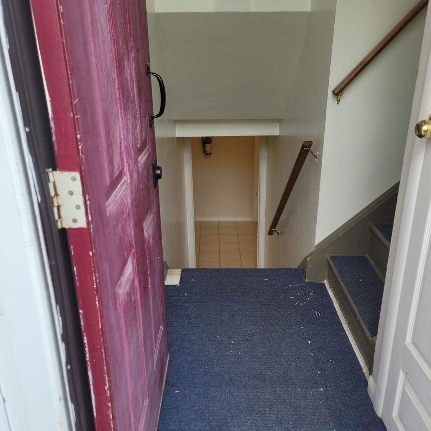 For Lease - 1502 Banwell Road, Mississauga, Ontario - Photo 1