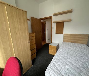 1 bedroom in a house share to rent - Photo 6