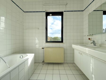 Av. Bourgmestre Jean Herinckx, 1180, Bruxelles - Photo 3