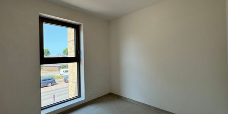 Appartement te huur in Veurne voor € 900 met 2 slaapkamers - Photo 2
