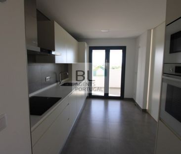 3 room luxury Apartment for rent in Faro, Distrito de Faro - Photo 6