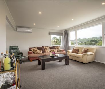 12 Lenox Grove, Johnsonville - Photo 2
