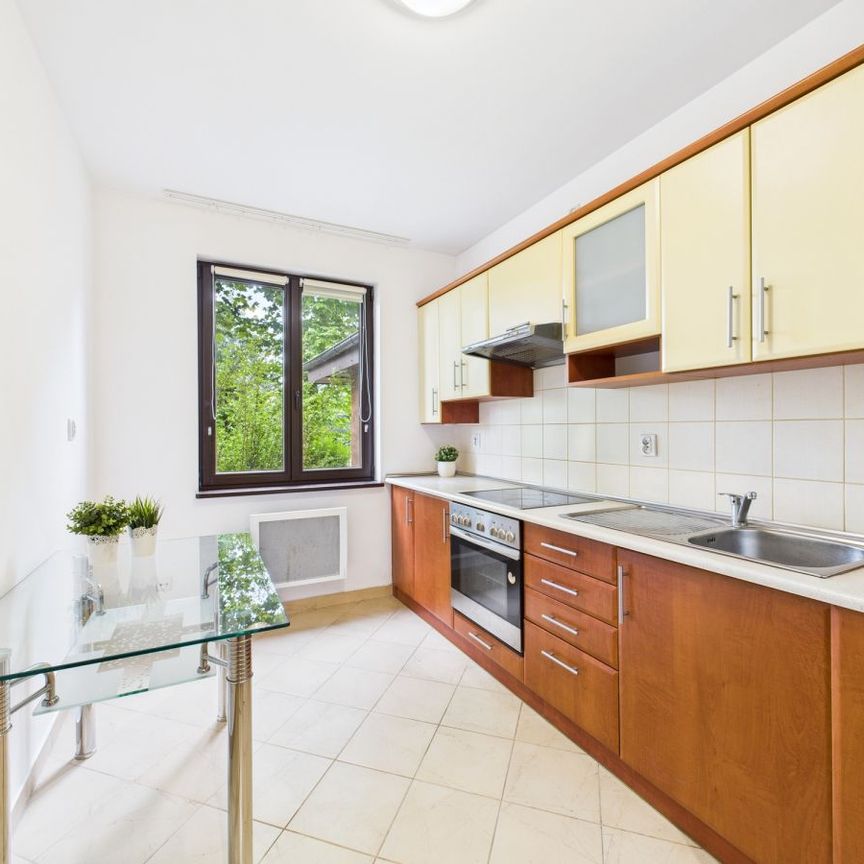 Komfortowa, nowoczesna kawalerka na Bielawach! - Photo 1