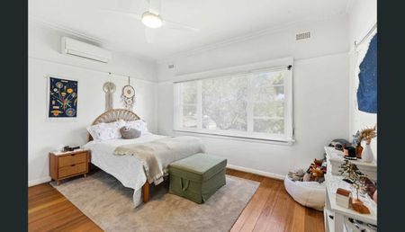 BEACHSIDE 3 BEDROOM FAMILY HOME WITH HUGE BACKYARD - Photo 5