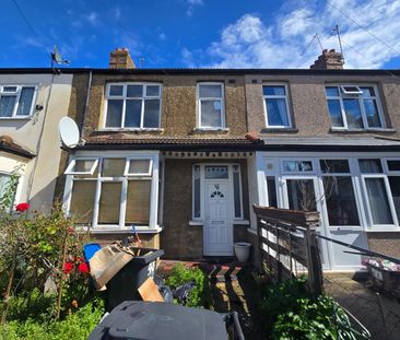 Collingwood Road, Mitcham CR4, London - Photo 5