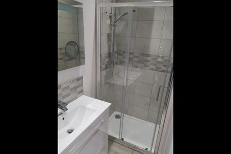 6 Bed Semi-Detached House, Salisbury Road, L15 - Photo 3