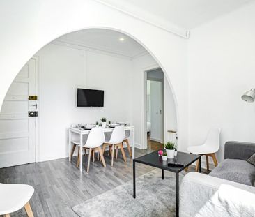 Bright single room in Valencia street, in El Clot area - Photo 3