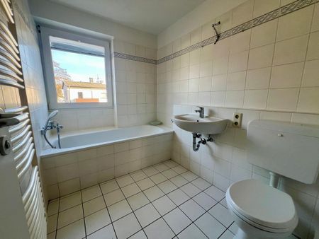 Modernisierte Maisonettewohnung mit drei Zimmern und zwei Bädern in Remagen-Kripp - Photo 2