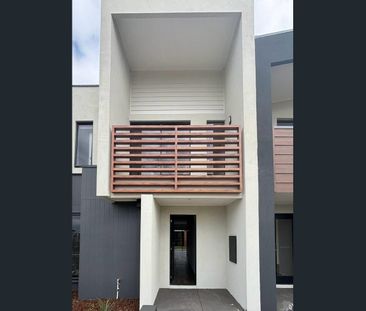 19 Selma walk, Donnybrook, Vic 3064 - Photo 6