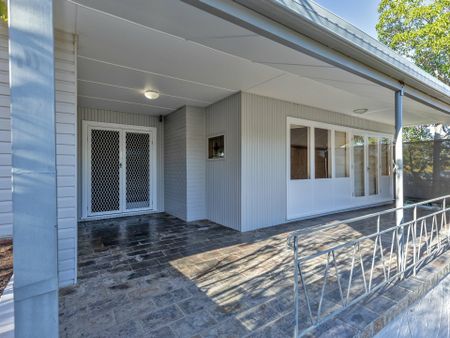 4 Bedroom home in East Tamworth - Photo 2