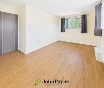Craven Avenue, Binley Woods, Coventry, Warwickshire, CV3 2JT - Photo 3