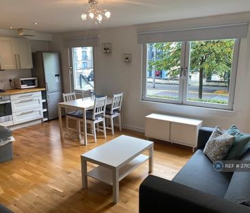 2 bedroom flat to rent - Photo 1