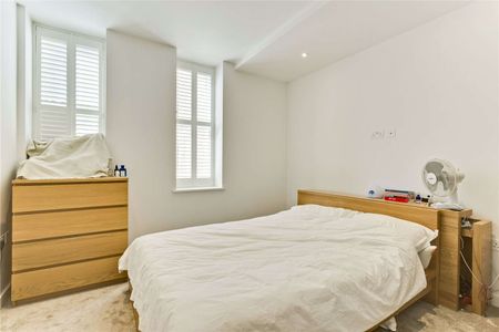 Central Guildford living with fantastic access to Guildford High Street. - Photo 2