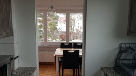 Appartement moderne et lumineux de 2,5 pièces entièrement meublé, emplacement privilégié à Adliswil - Foto 2