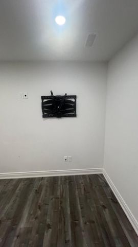 For Lease - 284 Landsborough Basment Avenue, Milton, Ontario - Photo 2