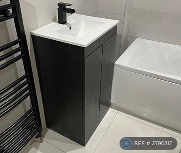 3 bedroom terraced house to rent - Photo 6