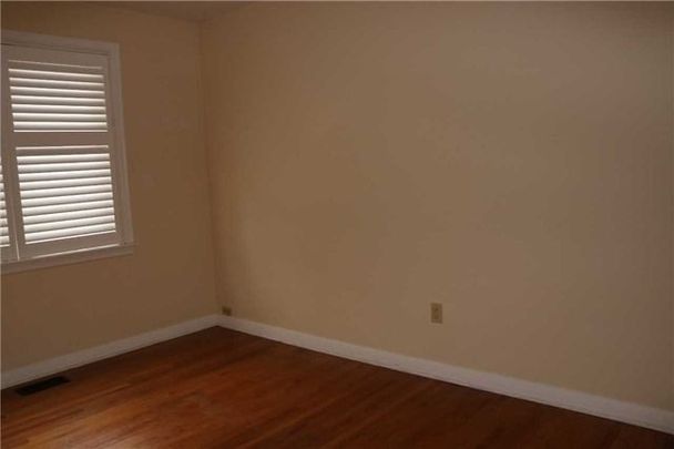 For Lease - 578 Stonecliffe Road, Oakville, Ontario - Photo 1
