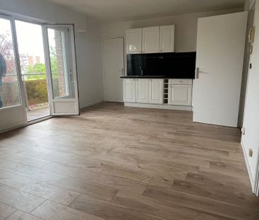 A louer Studio secteur St-Maur, 244 Av de la République. - Photo 3