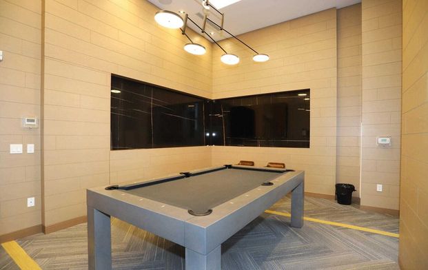 For Lease - 225 Village Green Square Unit# 2008, Toronto, Ontario - Photo 1