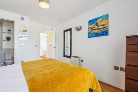 3 bedroom flat to rent - Photo 5