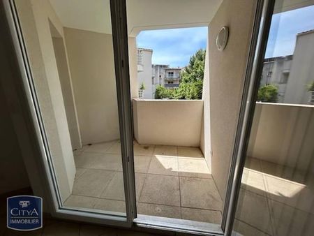 Location Appartement 2 pièces 41m² LA SEYNE SUR MER 83500 - Photo 2