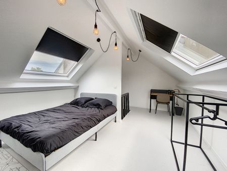 QUARTIER CHATELAIN - MOOIE KAMER IN EEN CO-LIVING RUIMTE - Foto 2