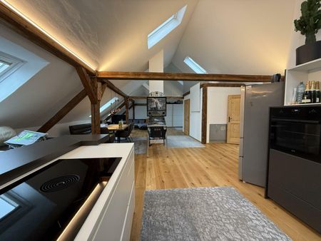 Seltene Gelegenheit! Hochwertige, offen geschnittene Wohnung mit Uhrturm-Blick - Photo 5