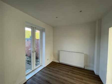 Edwin's Avenue South - Photo 2