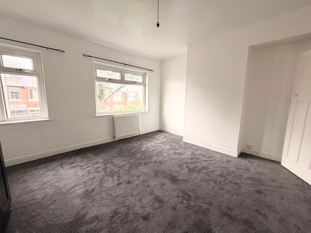 Prince Edward Avenue, Denton, Manchester, M34 6AS - Photo 3
