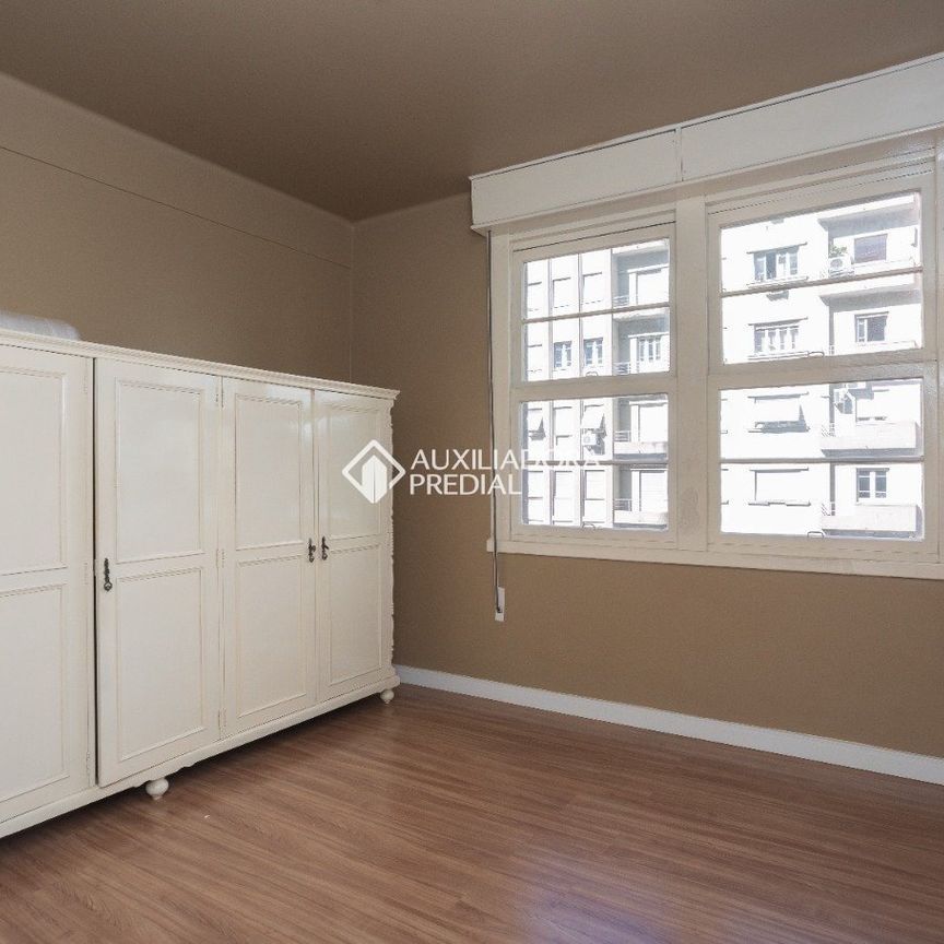 Apartamento com 2 quartos e 65m² para alugar em Centro Histórico, Porto Alegre. - Photo 1