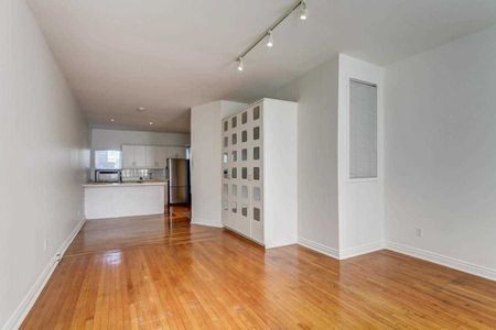 For Lease - 1114 Queen Street Unit# 2nd Fl, Toronto, Ontario - Photo 3