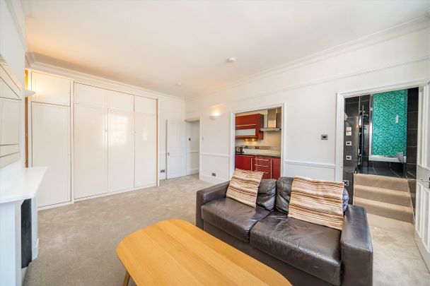 Lowndes Street, Chelsea, SW1X, London - Photo 1