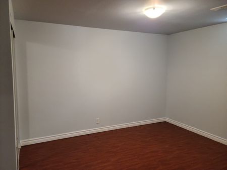 For Lease - 11 Heathbrook Avenue, Brampton, Ontario - Photo 5